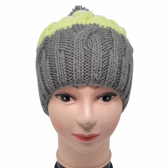⭐Adult Unisex Handmade Pom Beanie Cable Knit Color Block Grey Green Winter Hat⭐ - Picture 3 of 7